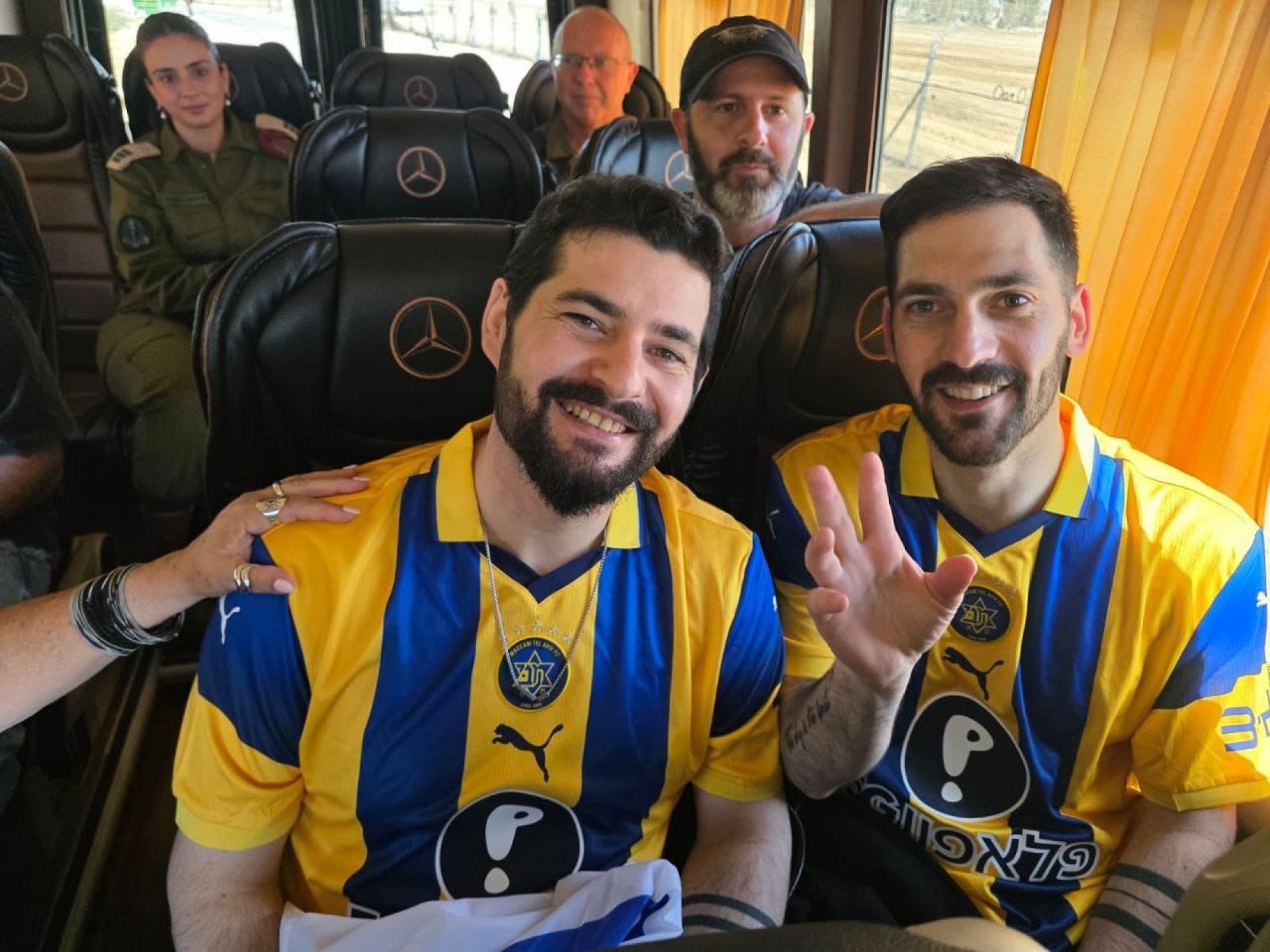 Reféns retornam a Israel após 738 dias mantidos em cativeiro pelo Hamas na Faixa de Gaza Reféns retornam a Israel após 738 dias mantidos em cativeiro pelo Hamas na Faixa de Gaza - Fundada em 1948, a CONIB – Confederação Israelita do Brasil é o órgão de representação e coordenação política da comunidade judaica brasileira.