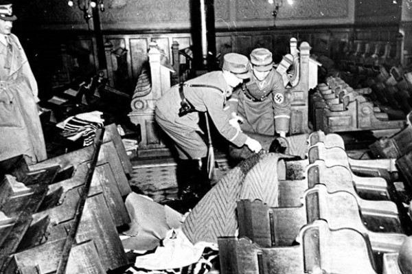 Mundo - Fundada em 1948, a CONIB – Confederação Israelita do Brasil é o órgão de representação e coordenação política da comunidade judaica brasileira. 