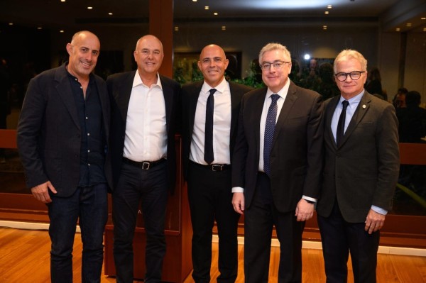 Brasil - Fundada em 1948, a CONIB &ndash; Confedera&ccedil;&atilde;o Israelita do Brasil &eacute; o &oacute;rg&atilde;o de representa&ccedil;&atilde;o e coordena&ccedil;&atilde;o pol&iacute;tica da comunidade judaica brasileira. 