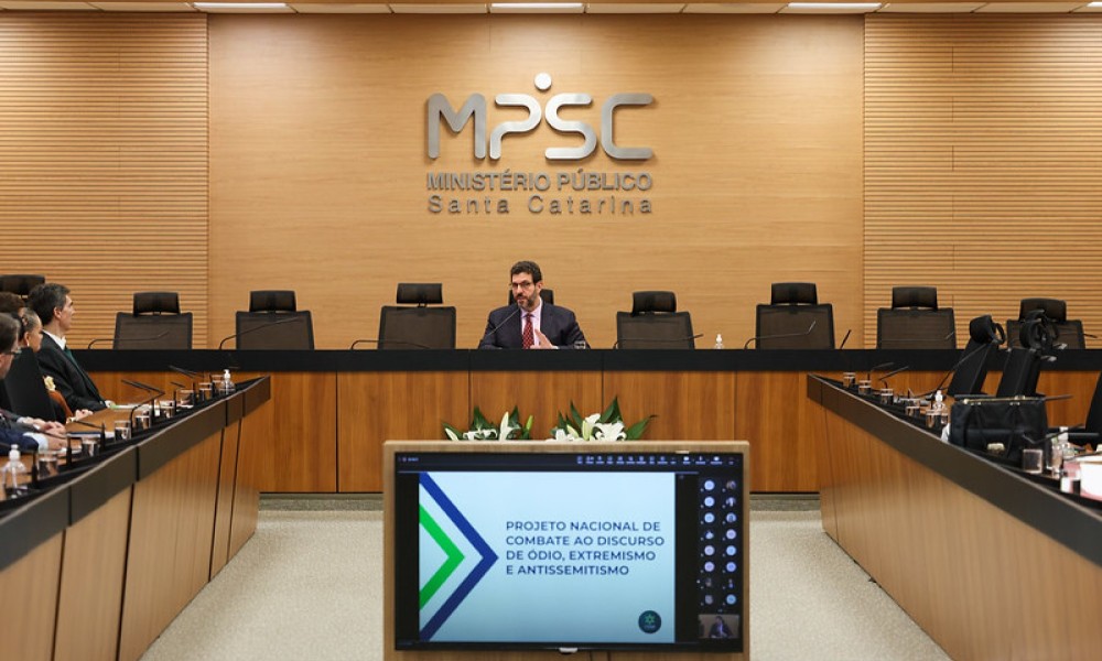 CONIB | Confederação Israelita do Brasil - Fundada em 1948, a CONIB – Confederação Israelita do Brasil é o órgão de representação e coordenação política da comunidade judaica brasileira. 