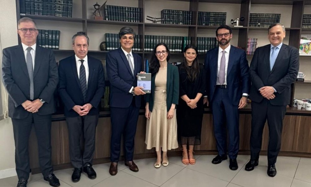 CONIB | Confederação Israelita do Brasil - Fundada em 1948, a CONIB – Confederação Israelita do Brasil é o órgão de representação e coordenação política da comunidade judaica brasileira. 