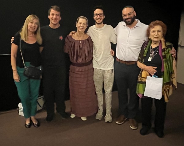 Cultura - Fundada em 1948, a CONIB – Confederação Israelita do Brasil é o órgão de representação e coordenação política da comunidade judaica brasileira. 
