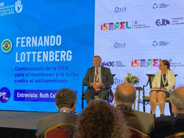 Mundo - Fundada em 1948, a CONIB – Confederação Israelita do Brasil é o órgão de representação e coordenação política da comunidade judaica brasileira. 