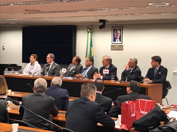 Brasil - Fundada em 1948, a CONIB – Confederação Israelita do Brasil é o órgão de representação e coordenação política da comunidade judaica brasileira. 