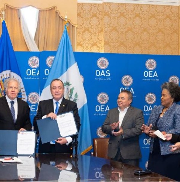 Mundo - Fundada em 1948, a CONIB – Confederação Israelita do Brasil é o órgão de representação e coordenação política da comunidade judaica brasileira. 