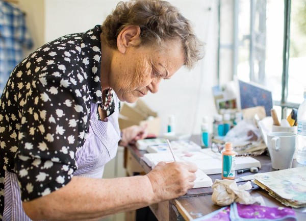 Mundo - Fundada em 1948, a CONIB – Confederação Israelita do Brasil é o órgão de representação e coordenação política da comunidade judaica brasileira. 